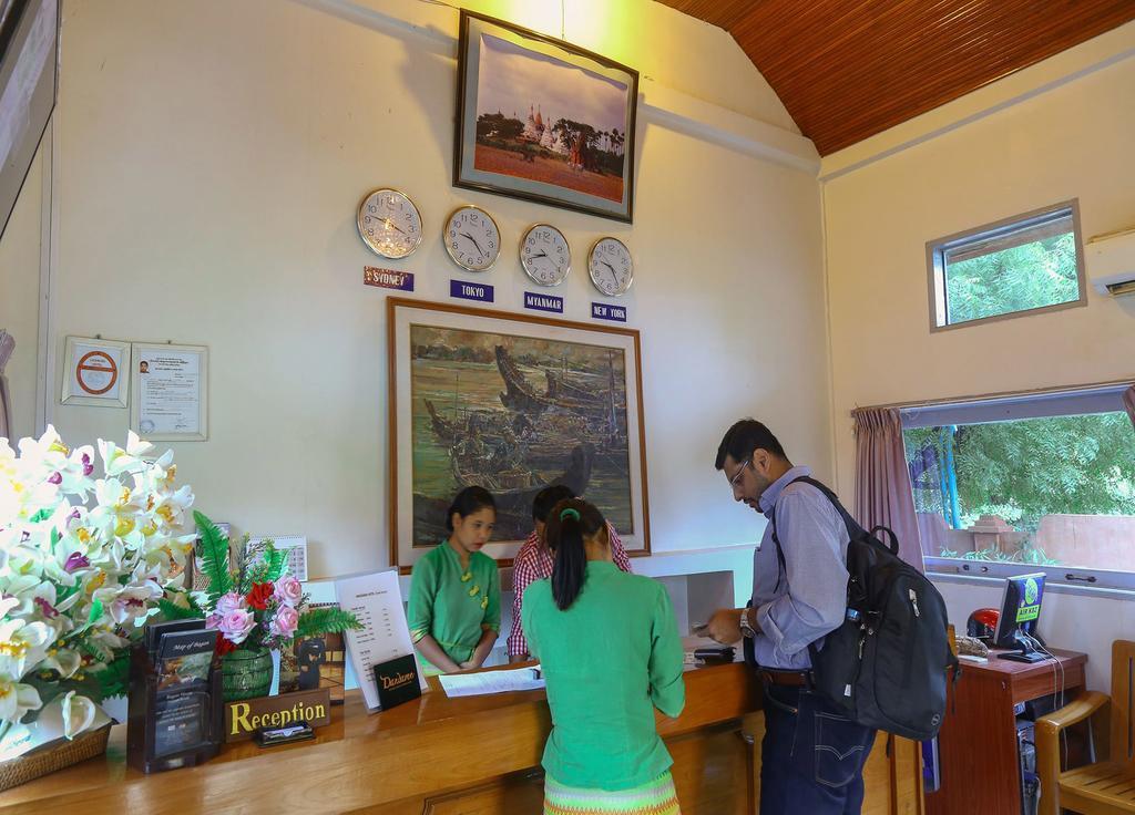 Manisanda Hotel Bagan Exterior photo