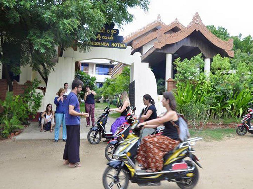 Manisanda Hotel Bagan Exterior photo