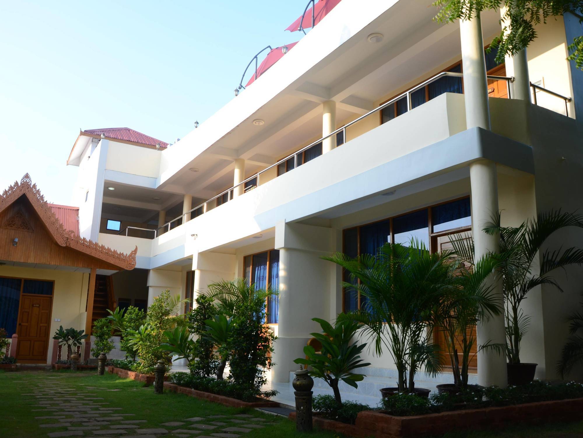 Manisanda Hotel Bagan Exterior photo